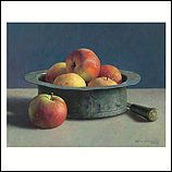Copper pot with apples