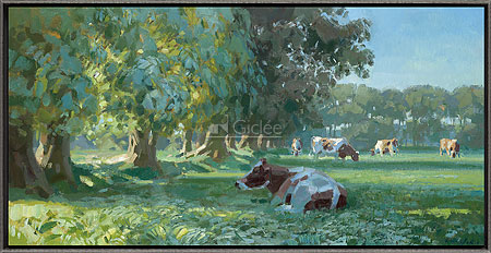 Koeien bij bomenrij in ochtendlic…